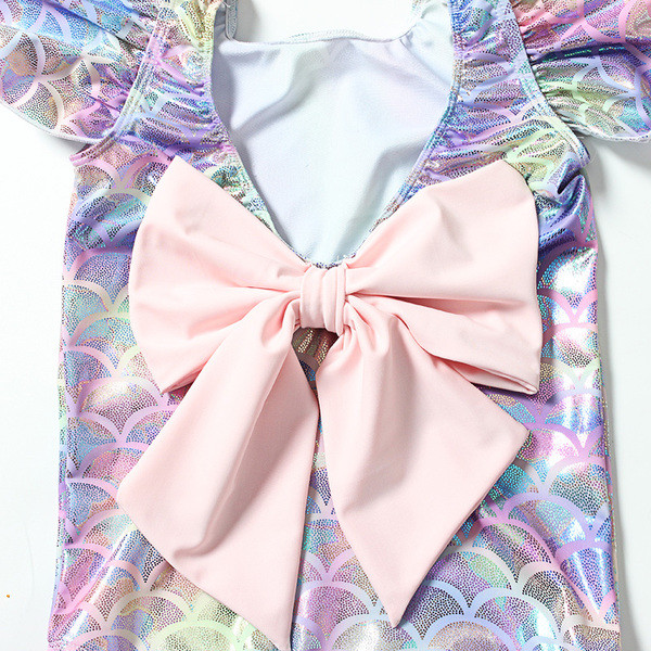 Gyermek fürdőruha szalaggal