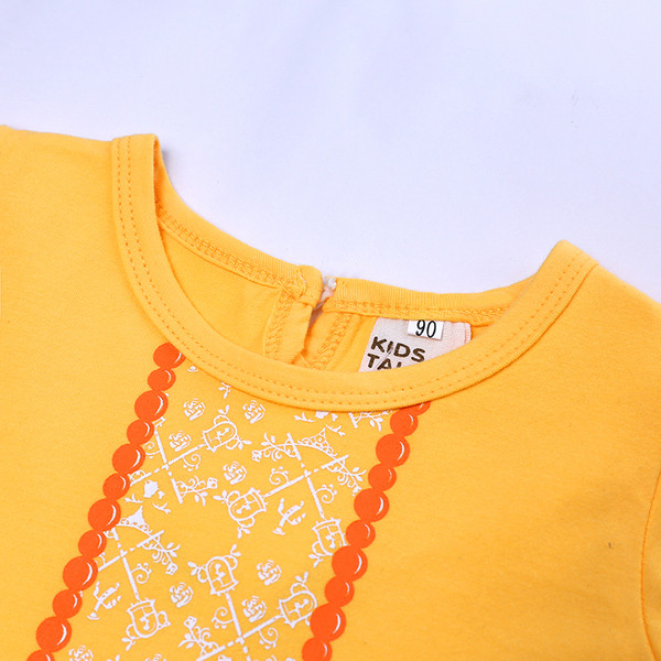 Κομψό παιδικό φόρεμα με κορδέλα σε κίτρινο και μοβ χρώμα