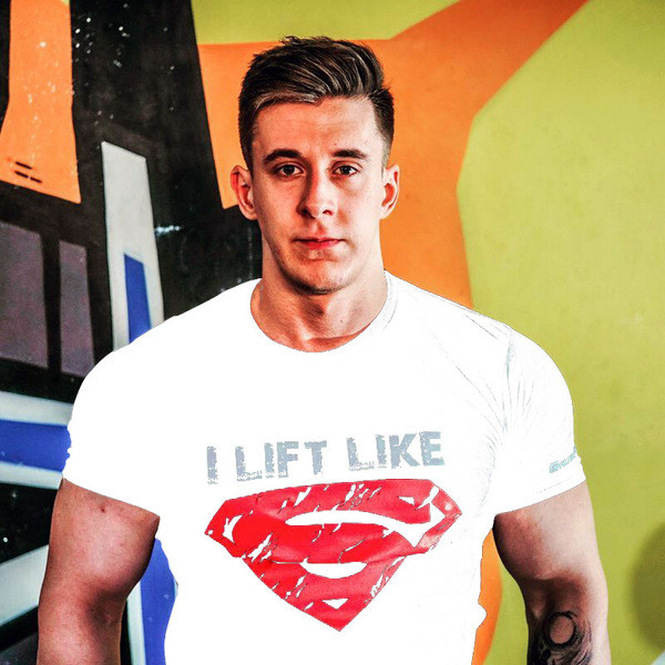 Modern férfi póló két színben rátéttel és O-nyakkal