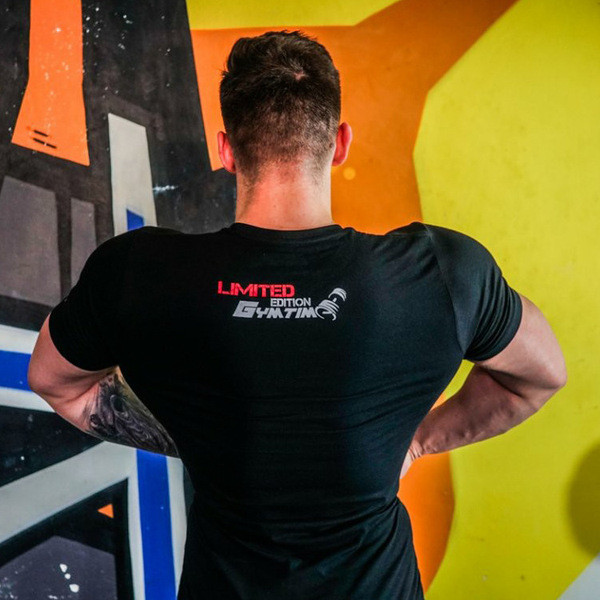 Modern férfi póló két színben rátéttel és O-nyakkal