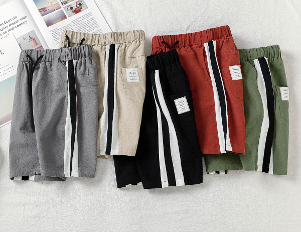 Alkalmi gyereknadrág fiúknak öt színben