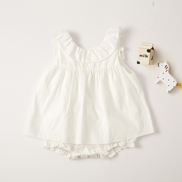 Modern gyerekruha fehér és bordó színben