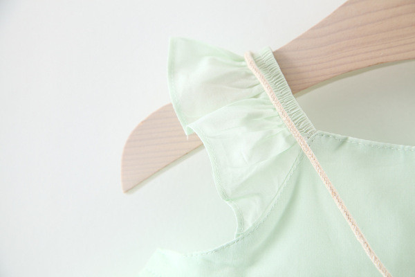 Modern gyerekruha rátéttel és flitterekkel