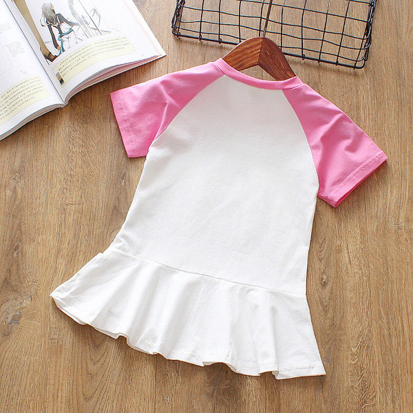 Alkalmi gyerekruha három színben, rátéttel és rövid ujjal