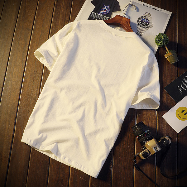 Modern férfi póló két színben, rátéttel