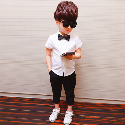 Fehér színű, rövid ujjú gyereking fiúknak