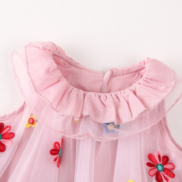 Modern gyerekruha lányoknak hímzéssel