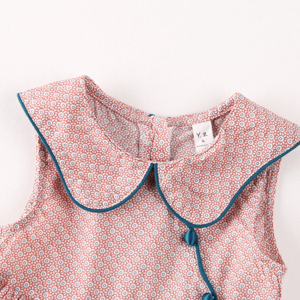 Gyerekruha gombokkal lányoknak