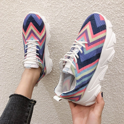 Modern női tornacipő két színű mintával