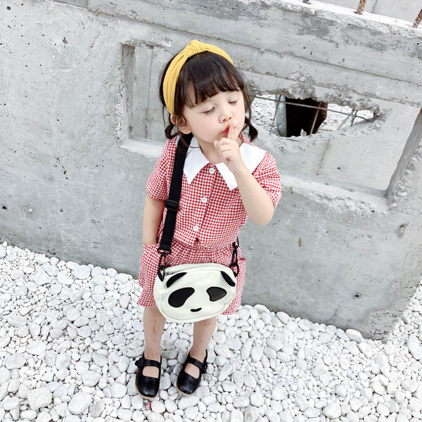 Stílusos gyerekszett lányoknak, két részből áll, fekete, piros és rózsaszín színben