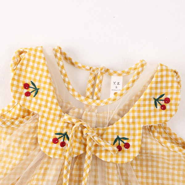 Kockás gyerekruha lányoknak tüllvel