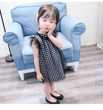 Μοντέρνα παιδικό φόρεμα  για κορίτσια με στοιχείο τούλι