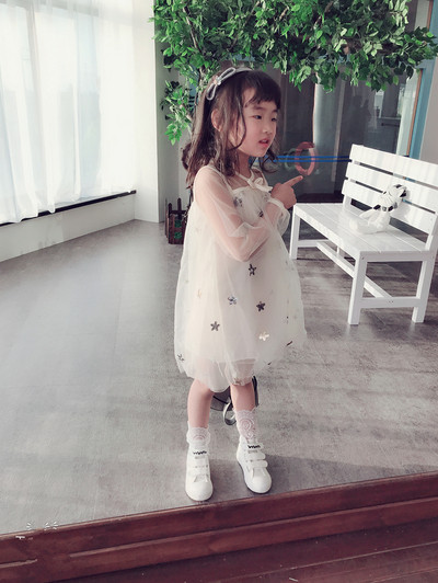 Rochie eleganta pentru copii din tul de culoare deschisa