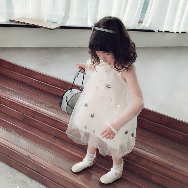 Rochie eleganta pentru copii din tul de culoare deschisa