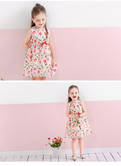 Αθλητικό κομψό παιδικό φόρεμα με φυτικά μοτίβα