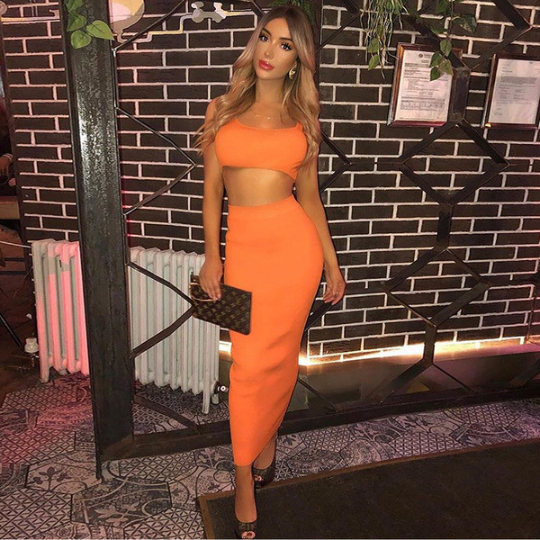 Μοντέρνο γυναικείο σετ μπουστάκι  και μακρύ φούστα σε δύο χρώματα