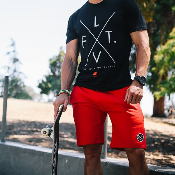 Alkalmi férfi rövidnadrág három színben emblémával