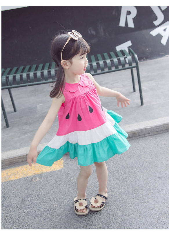 Actuala rochie pentru copii model lat cu nasturi si guler