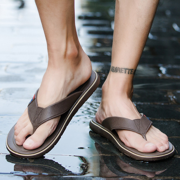 Papuci casual barbatesti in negru si maro