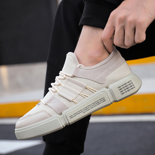 Pantofi moderni pentru barbati cu talpa inalta in alb, negru si rosu