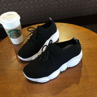 Ανοιξιάτικα γυναικεία παπούτσια σε μαύρο, λευκό και ροζ χρώματα