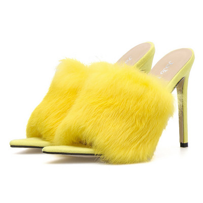 Κομψές γυναικείες παντόφλες με υψηλό τακούνι και χνούδι σε διάφορα χρώματα