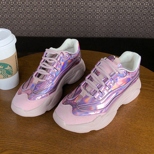 Modern női tornacipő fényes hatással három színben