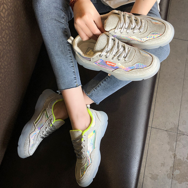 Νέο μοντέλο γυναικεία παπούτσια σε δύο χρώματα