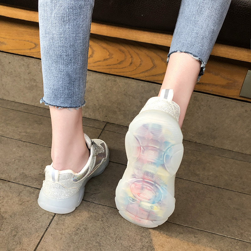 Νέο μοντέλο γυναικεία παπούτσια σε δύο χρώματα