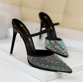 Papuci de dama moderni cu toc in mai multe culori cu pietre