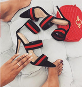 Sandale moderne de damă cu toc înalt, cu bretele negre și roșii