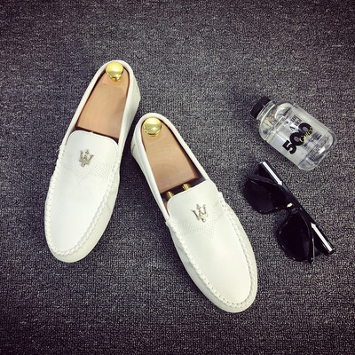 Elegáns férfi mokaszinok műbőrből többféle modell