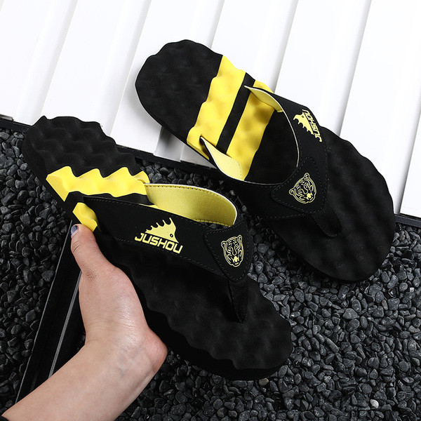 Ανδρικές καθημερινές παντόφλες σε τρία χρώματα με επιγραφή