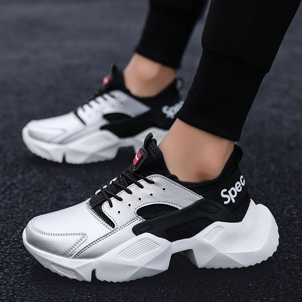 Modern férfi tornacipő új modellje három színben