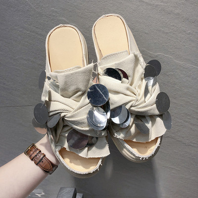 Μοντέρνες γυναικείες παντόφλες με μπεζ, ροζ και μπλε  χρώμα με πούλιες