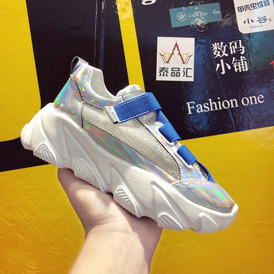 Tenisi de dama actuali cu cravate colorate in mai multe culori