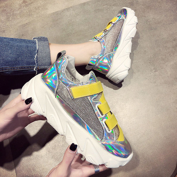 Tenisi de dama actuali cu cravate colorate in mai multe culori