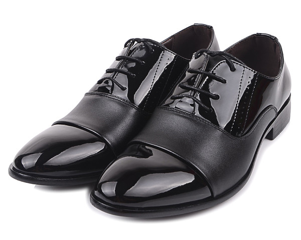 Alkalmi férfi cipő fekete fűzővel