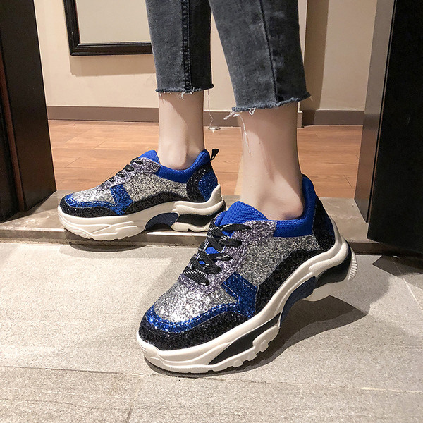 Model nou de adidasi de dama actuali cu finisaj lucios in doua culori