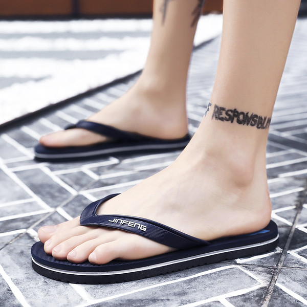 Ανδρικές παντόφλες σε τέσσερα χρώματα με επιγραφή