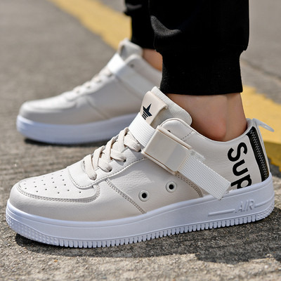 Μοντέρνα ανδρικά πάνινα παπούτσια με λευκό, μαύρο και μπεζ χρώμα