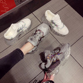 Sport és alkalmi női tornacipő átlátszó talppal, fehér és szürke színben