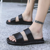 Ανδρικές παντόφλες σε λευκό και μαύρο χρώμα