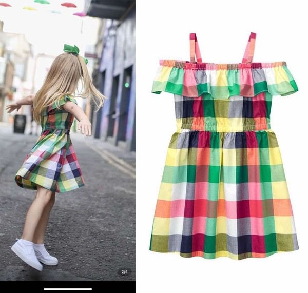 Kockás gyerekruha csónakos nyakkivágással