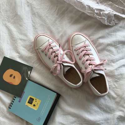 Καθημερινά γυναικεία πάνινα παπούτσια με επιγραφή στη σόλα σε διάφορα χρώματα