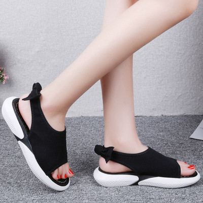 Sport-alkalmi női szandál szalagos elemmel, három színben