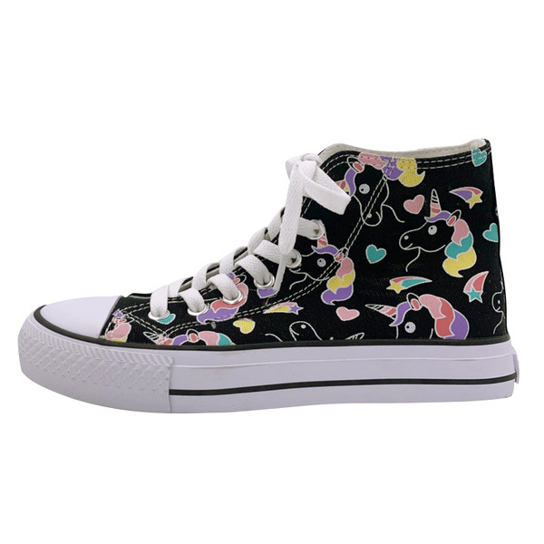 Modern női tornacipő fehér és fekete mintával - két modell