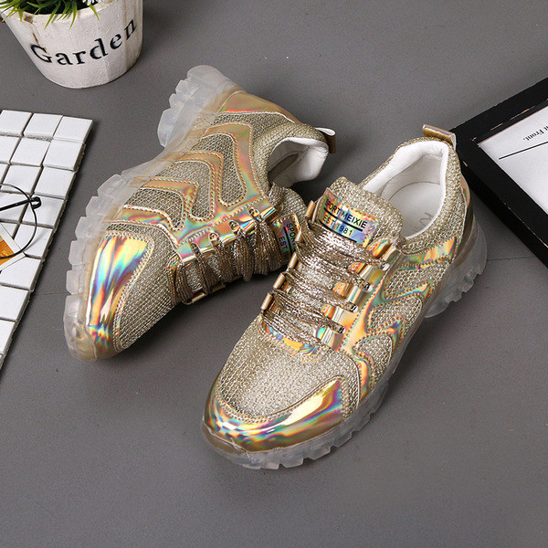 Aktuális női sportcipő arany, ezüst és rózsaszín színben