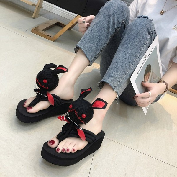 Model nou de papuci de damă în element 3D în culoarea neagră