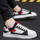 Tenisi moderni pentru bărbați în alb, roșu și portocaliu